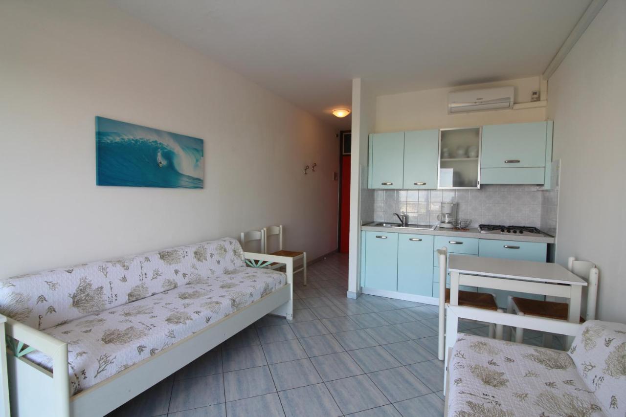 Appartamenti Puerto Do Sol Lignano Sabbiadoro Luaran gambar