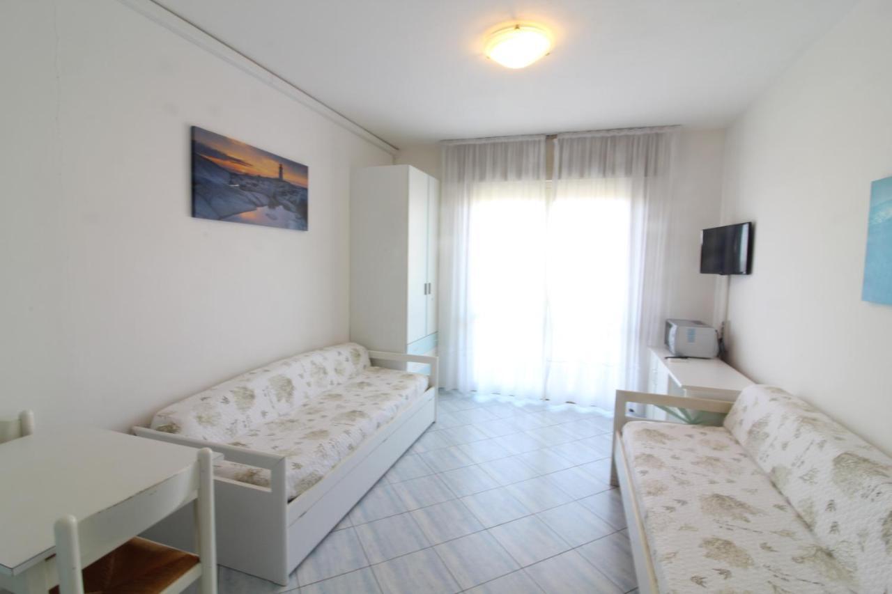 Appartamenti Puerto Do Sol Lignano Sabbiadoro Luaran gambar