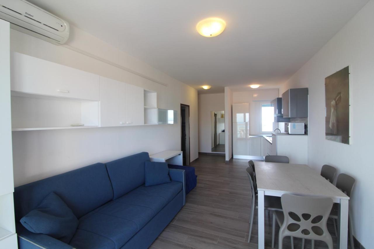 Appartamenti Puerto Do Sol Lignano Sabbiadoro Luaran gambar