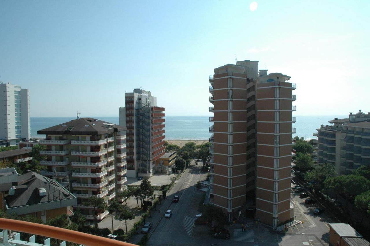 Appartamenti Puerto Do Sol Lignano Sabbiadoro Luaran gambar