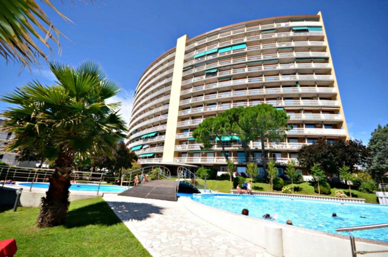 Appartamenti Puerto Do Sol Lignano Sabbiadoro Luaran gambar